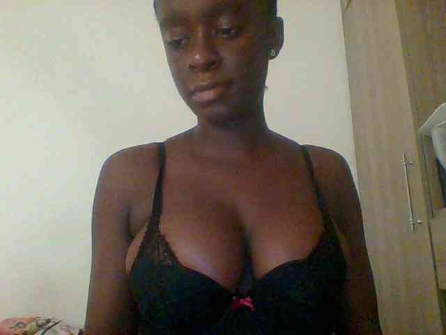 Chocolateaa webcam