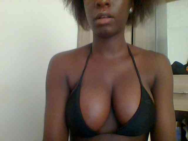 Chocolateaa webcam
