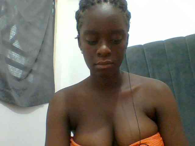 Chocolateaa webcam