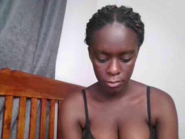 Chocolateaa webcam