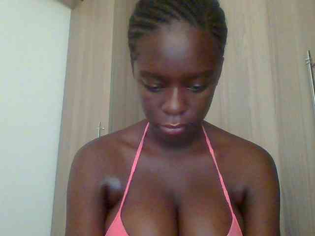 Chocolateaa webcam