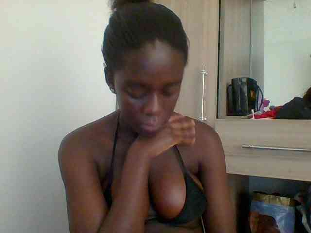 Chocolateaa webcam