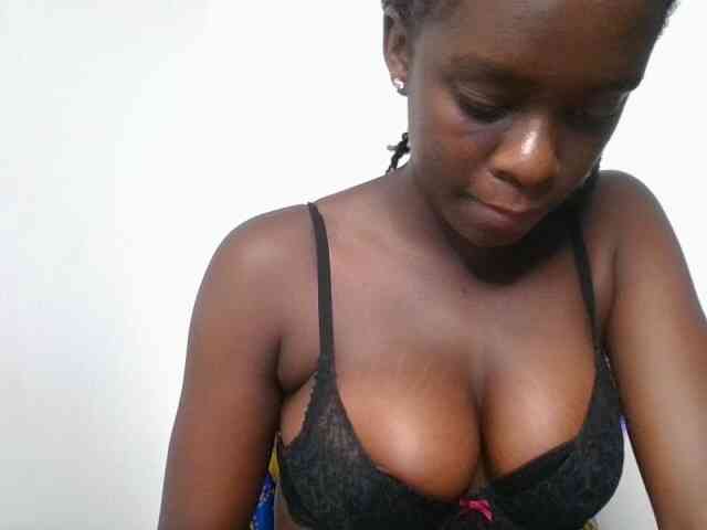 Chocolateaa webcam