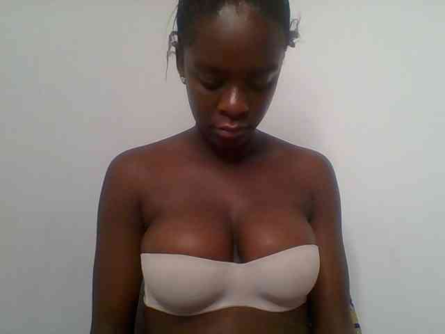 Chocolateaa webcam