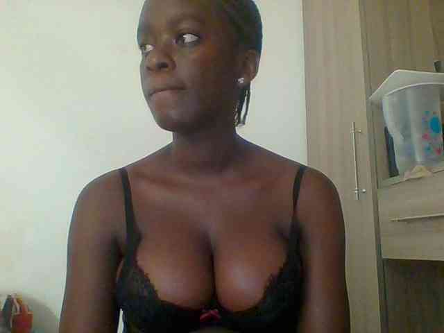 Chocolateaa webcam
