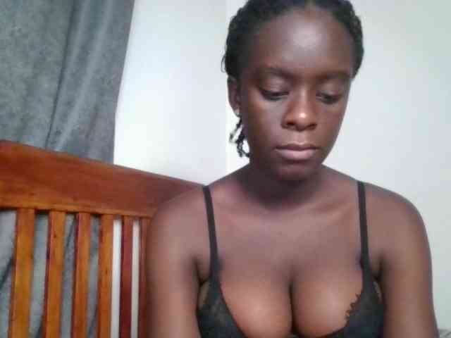 Chocolateaa webcam