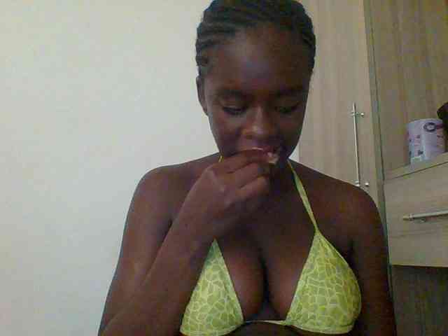 Chocolateaa webcam