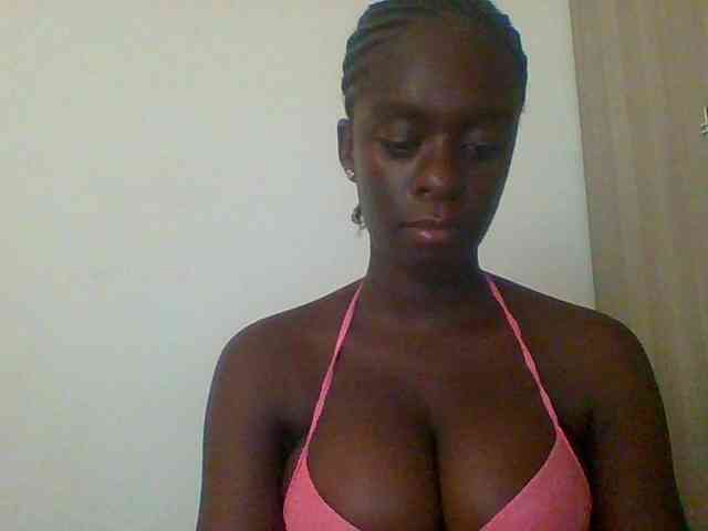 Chocolateaa webcam