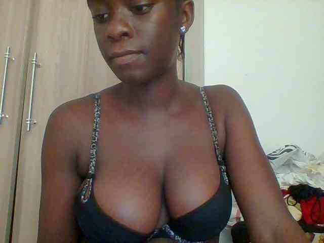 Chocolateaa webcam