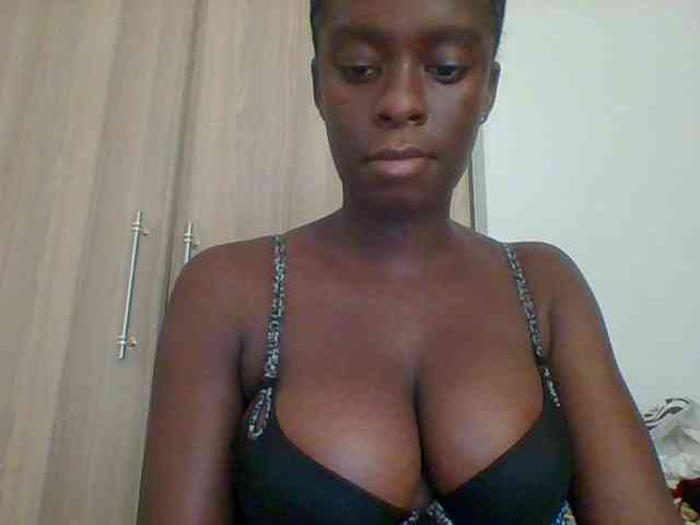 Chocolateaa webcam