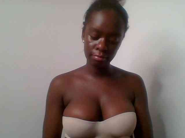 Chocolateaa webcam