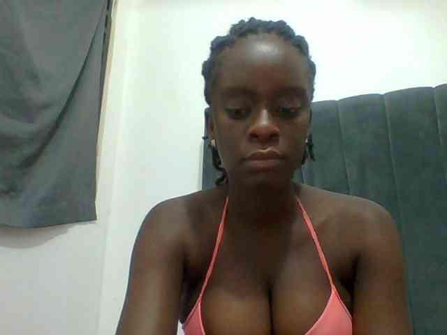 Chocolateaa webcam