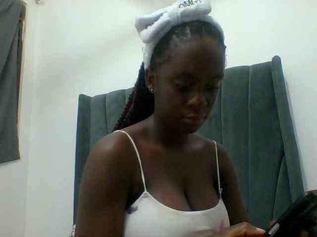Chocolateaa webcam