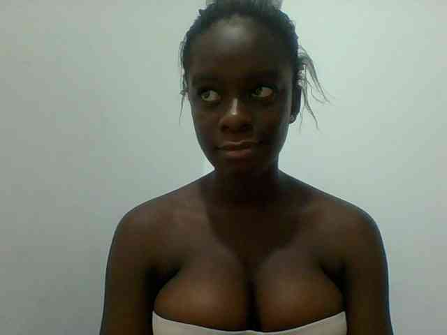 Chocolateaa webcam