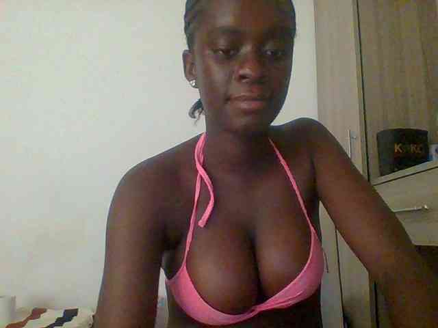Chocolateaa webcam