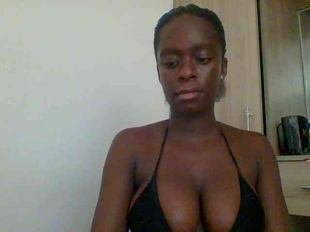 Chocolateaa webcam