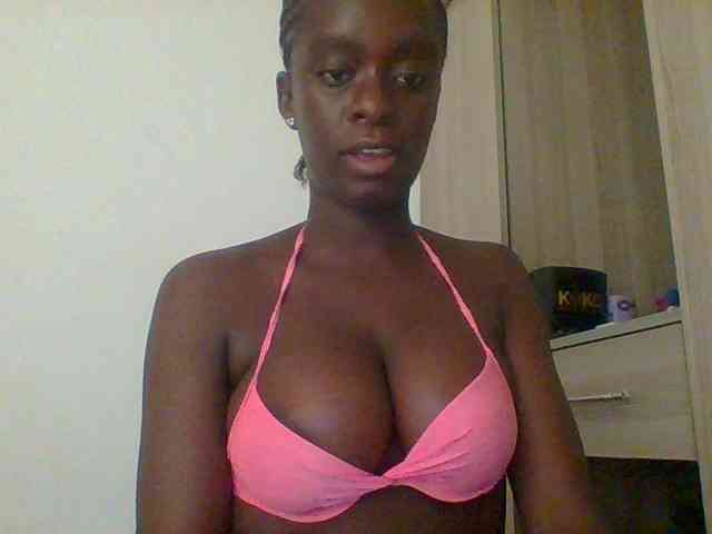 Chocolateaa webcam