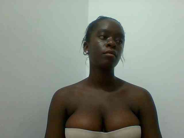 Chocolateaa webcam