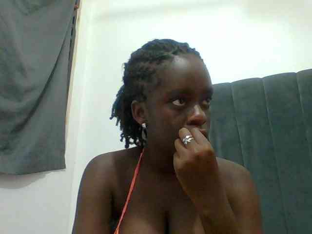 Chocolateaa webcam