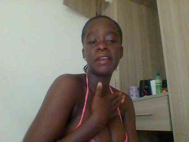 Chocolateaa webcam