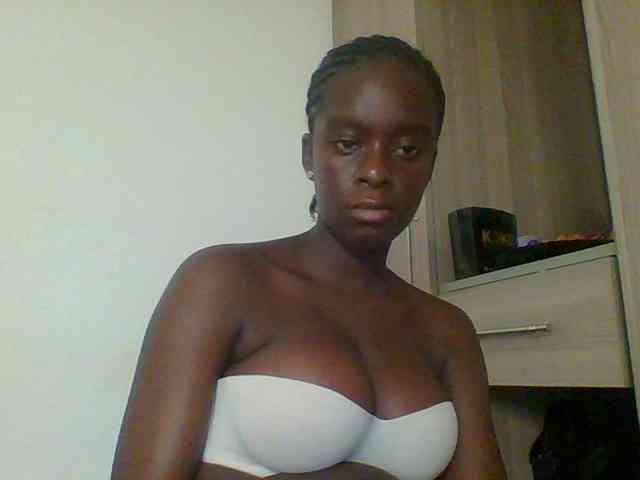 Chocolateaa webcam