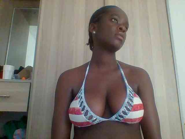 Chocolateaa webcam