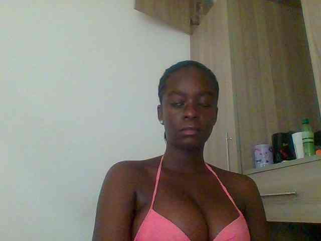Chocolateaa webcam