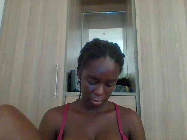 Modella: Chocolateaa