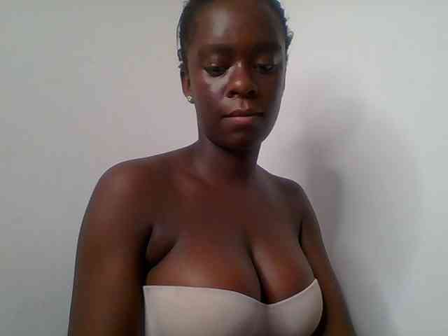Chocolateaa webcam