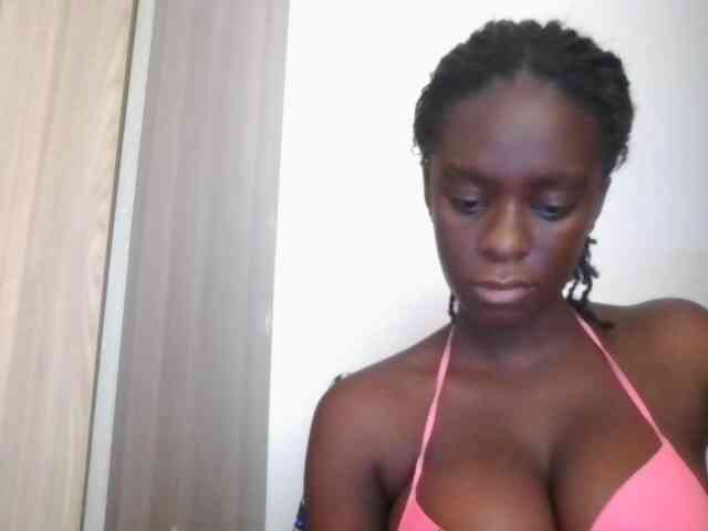 Chocolateaa webcam