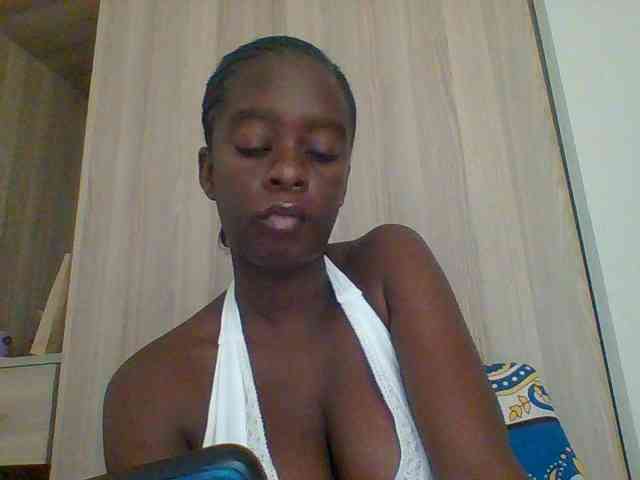 Chocolateaa webcam