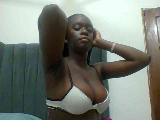 Chocolateaa webcam