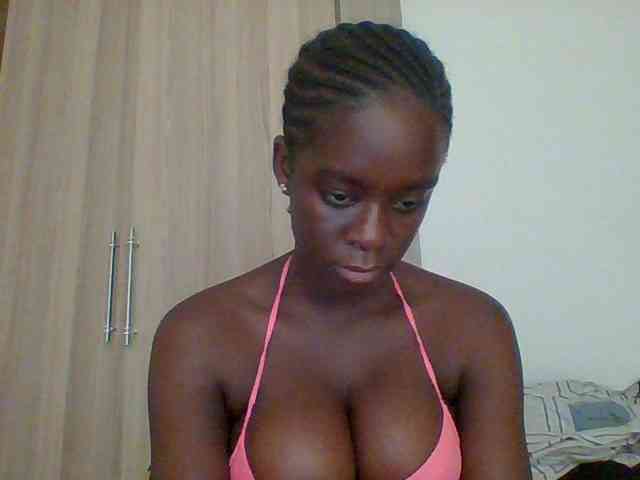 Chocolateaa webcam
