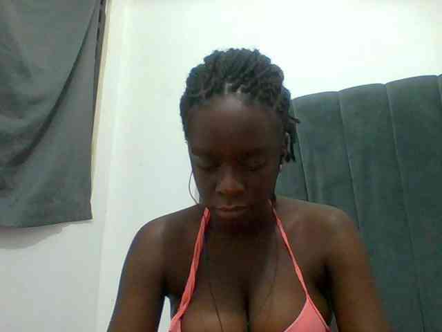 Chocolateaa webcam
