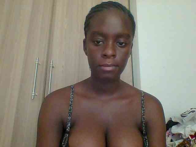 Chocolateaa webcam