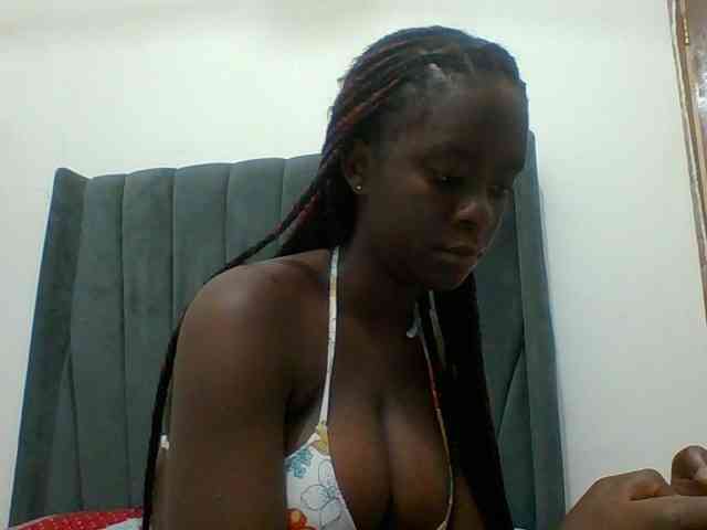 Chocolateaa webcam