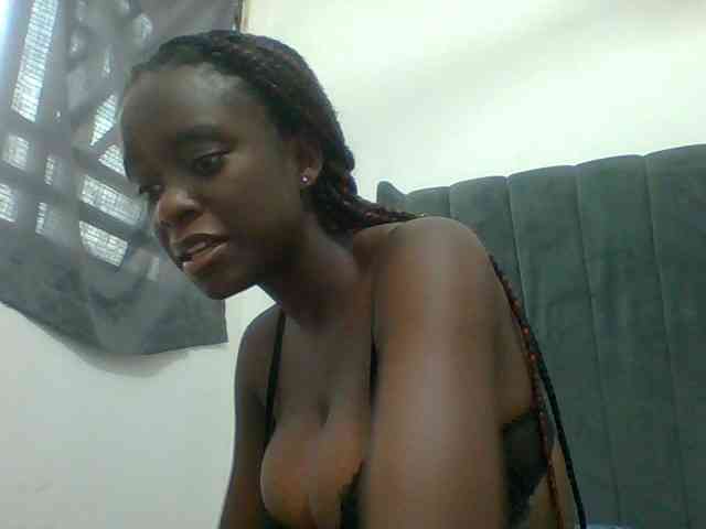 Chocolateaa webcam