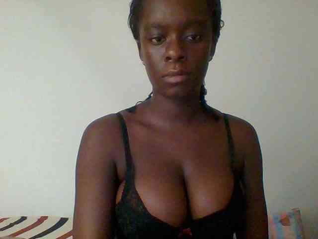 Chocolateaa webcam