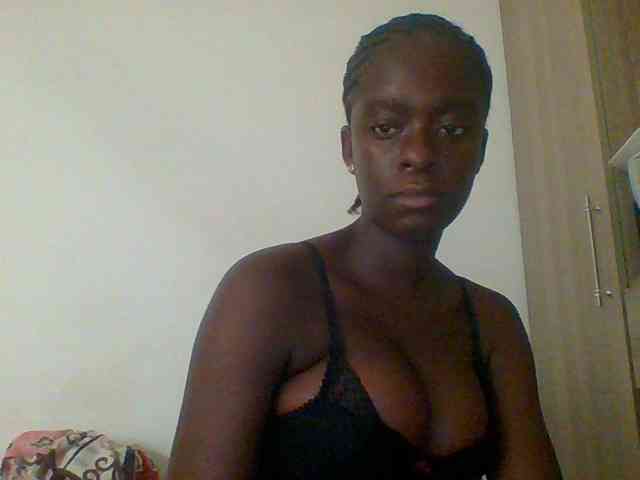 Chocolateaa webcam