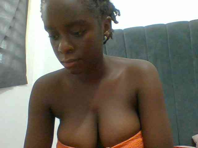 Chocolateaa webcam