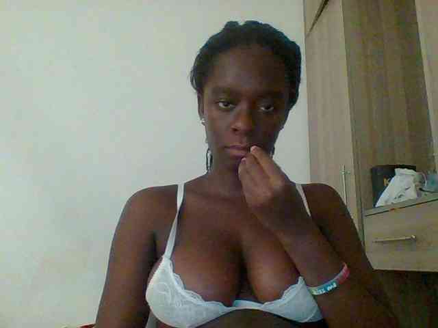 Chocolateaa webcam