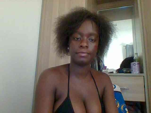 Chocolateaa webcam