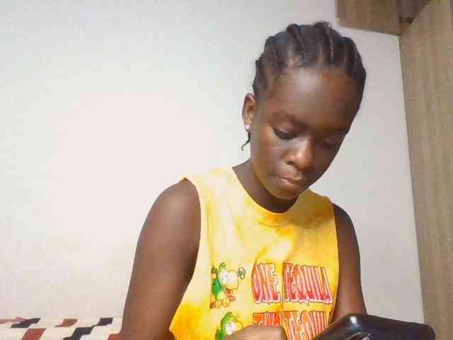 Chocolateaa webcam
