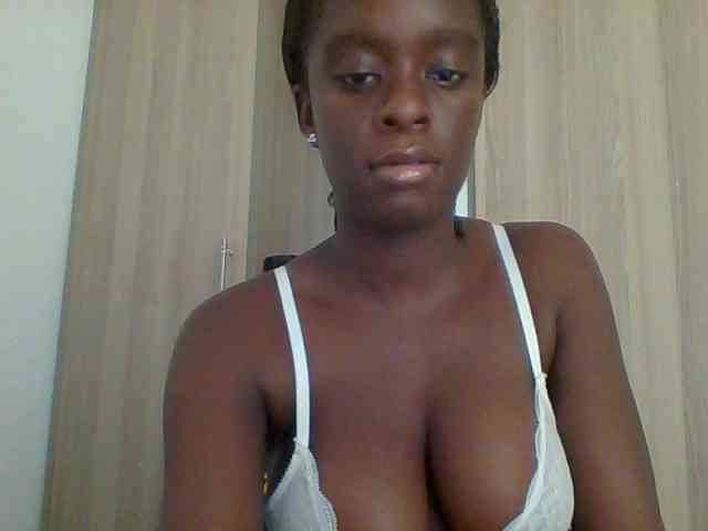 Chocolateaa webcam