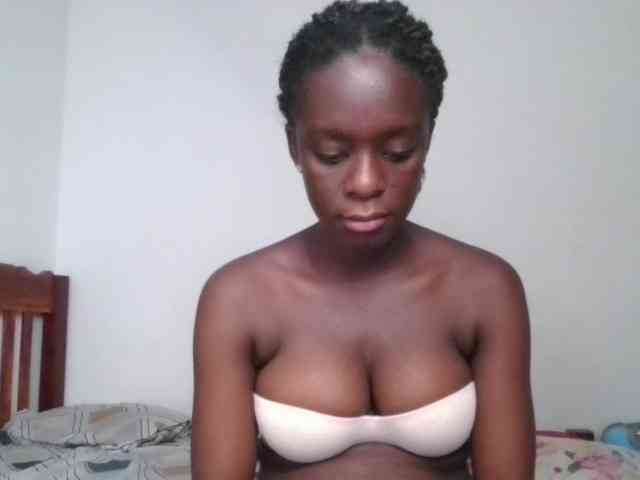 Chocolateaa webcam