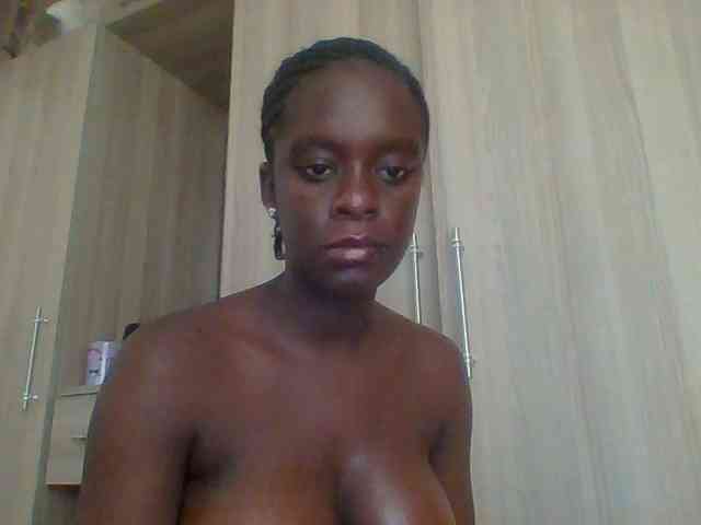 Chocolateaa webcam