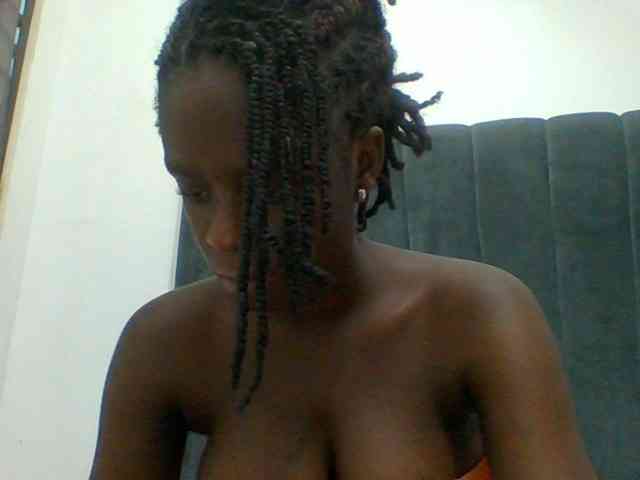 Chocolateaa webcam