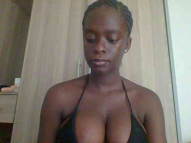 Chocolateaa webcam