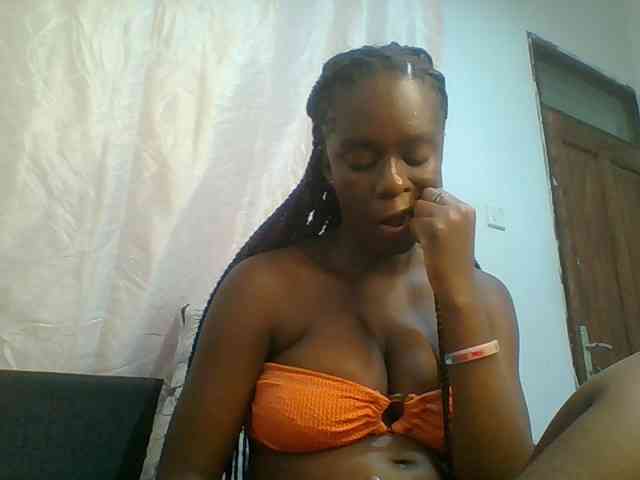 Chocolateaa webcam