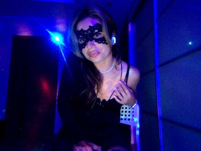 Tatuuufka live cam on BongaCams